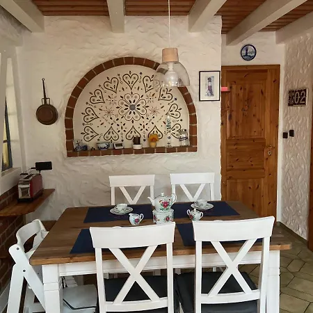 Lindenhuus-urlaub Unter Einem Teilreetdach-terrasse - Nahe Norden-norddeich *