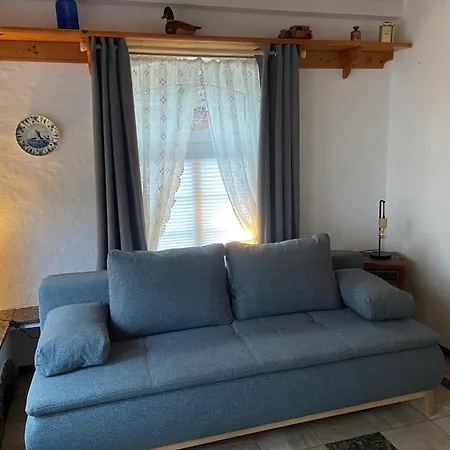Holiday home Lindenhuus-urlaub Unter Einem Teilreetdach-terrasse - Nahe Norden-norddeich Osteel