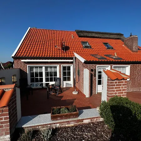 Lindenhuus-urlaub Unter Einem Teilreetdach-terrasse - Nahe Norden-norddeich * Osteel