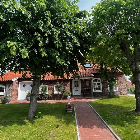 Lindenhuus-urlaub Unter Einem Teilreetdach-terrasse - Nahe Norden-norddeich