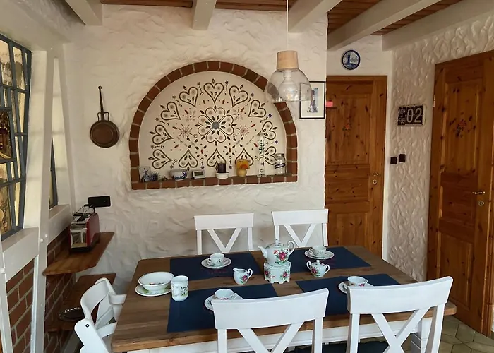 Lindenhuus-urlaub Unter Einem Teilreetdach-terrasse - Nahe Norden-norddeich * Osteel