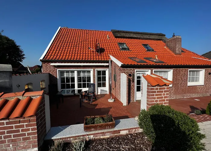 Lindenhuus-urlaub Unter Einem Teilreetdach-terrasse - Nahe Norden-norddeich * Osteel
